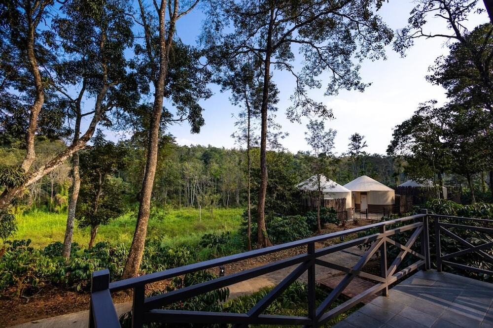 Гоникоппал: Machaan Wilderness Lodge Nagarahole