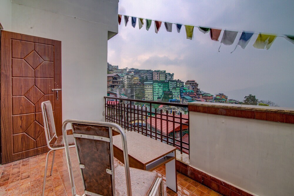 Гангток: Muscatel Grand Silkroute 300 Mts MG Marg