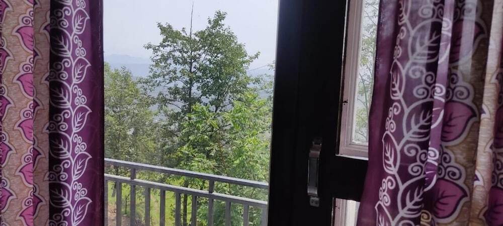 Раникхет: Jfr Studio Apartments Kausani