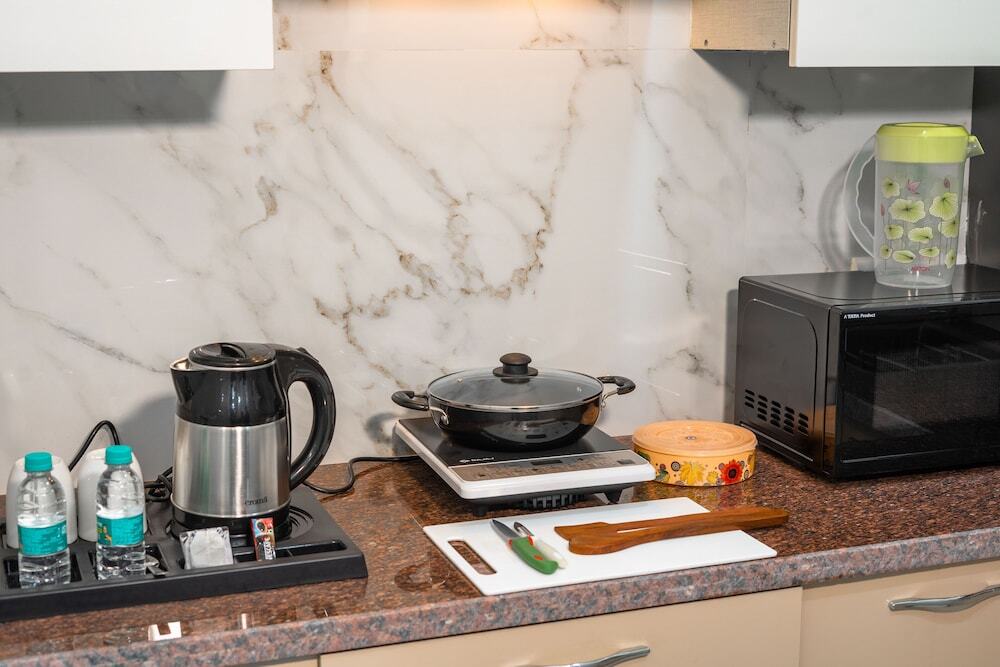 Гуруграм: The Lodgers 1 BHK Serviced Apartment