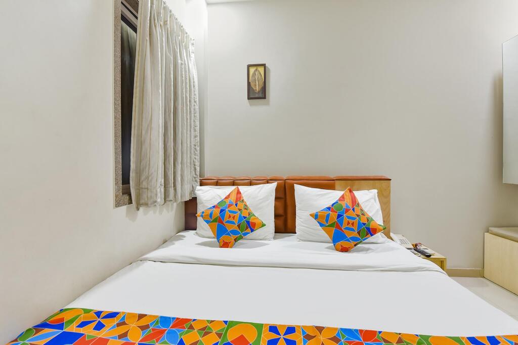 Сурат: Hotel Suncity