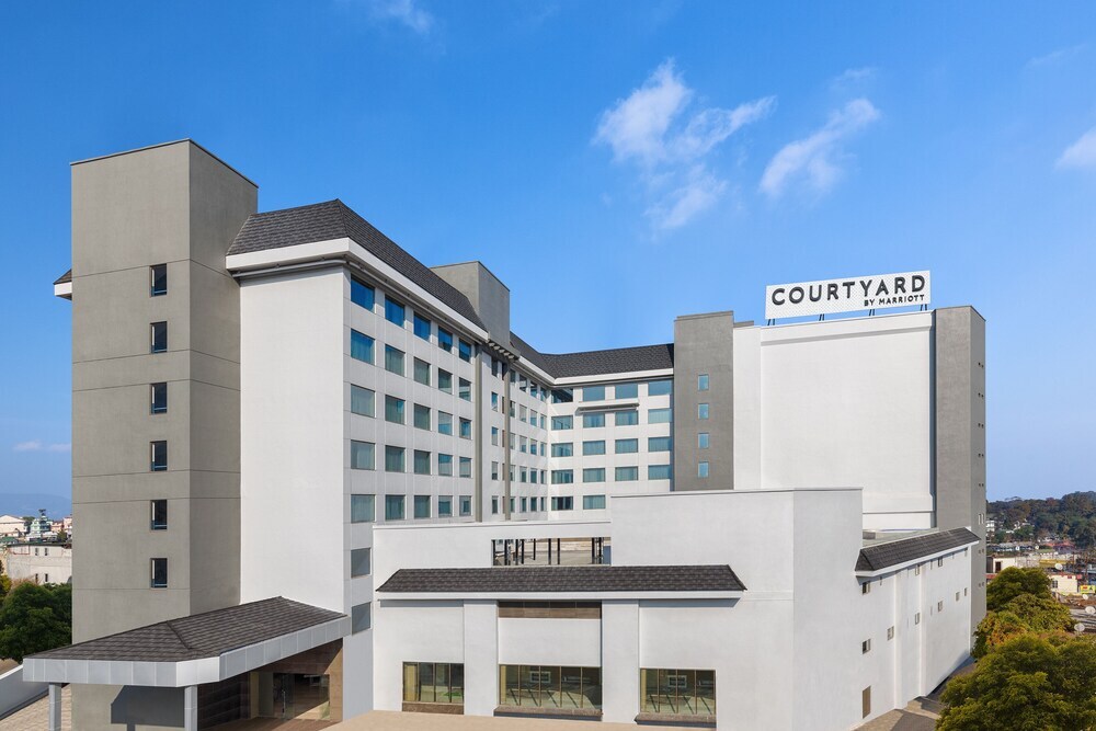 Шиллонг: Courtyard By Marriott Shillong