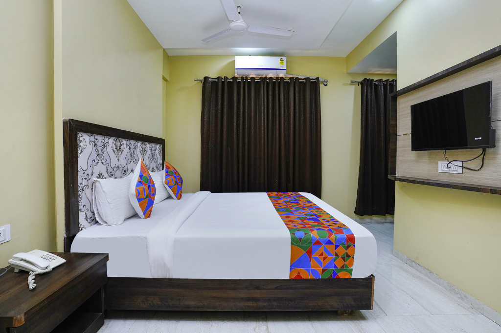 Тхане: Fabhotel Bhiwandi Palace