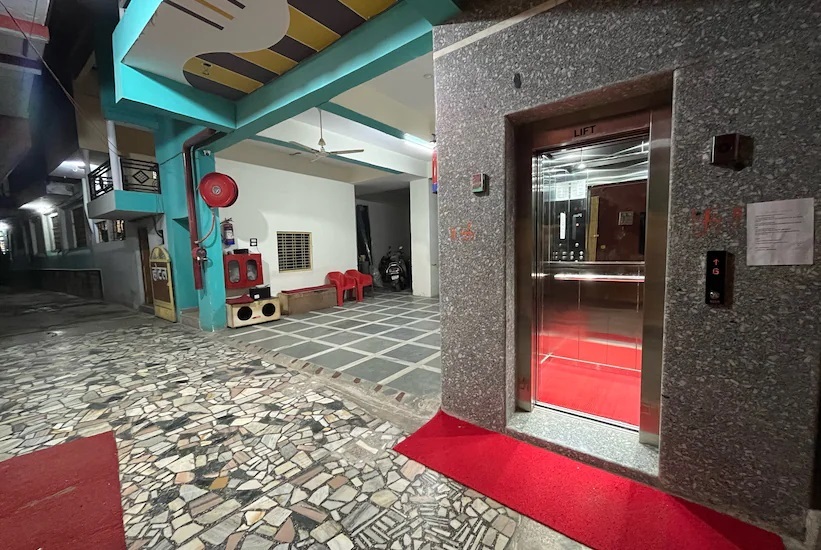 Праяградж: Hotel Aman