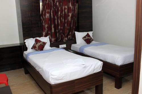 Тезпур: Aditya's Hotel Bikram
