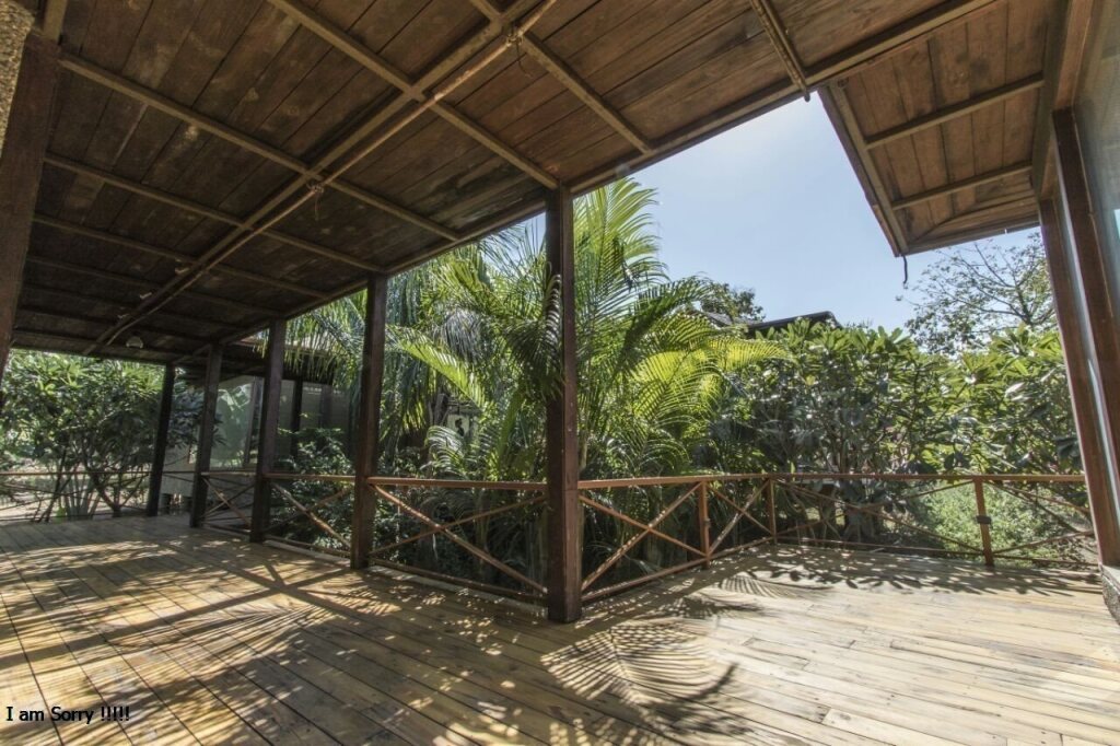 Сазан: The Lodge Gir