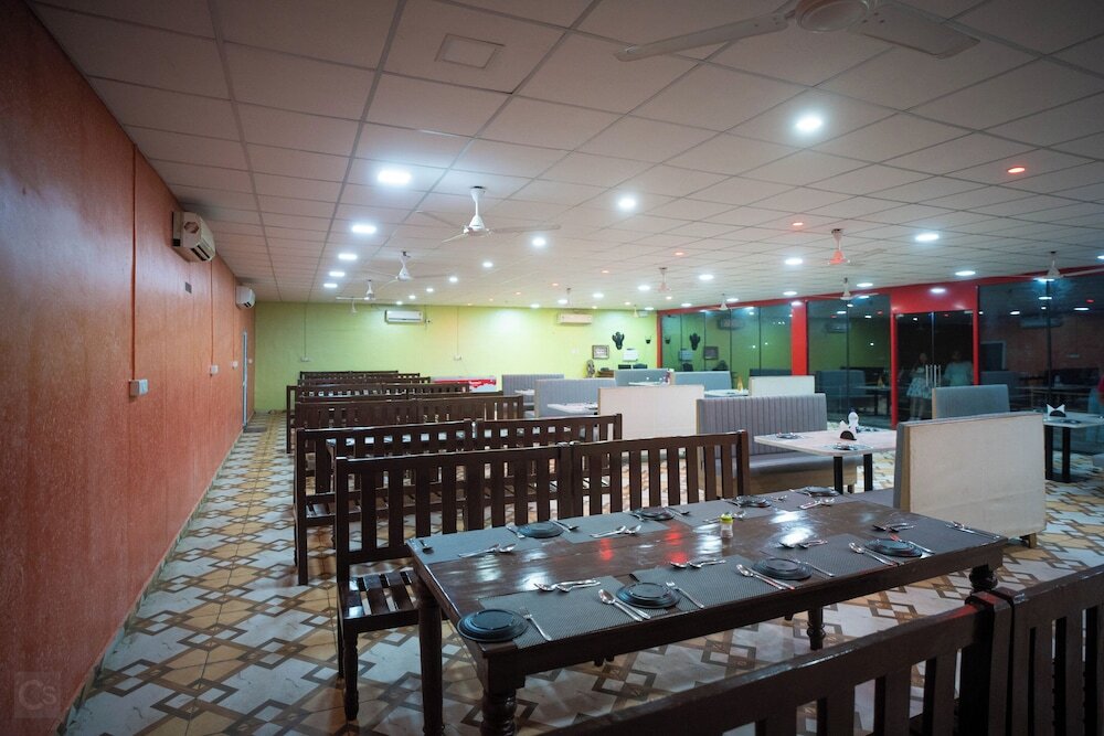 Гарудешвар: The Royal Heritage Tent Resort - Statue Of Unity