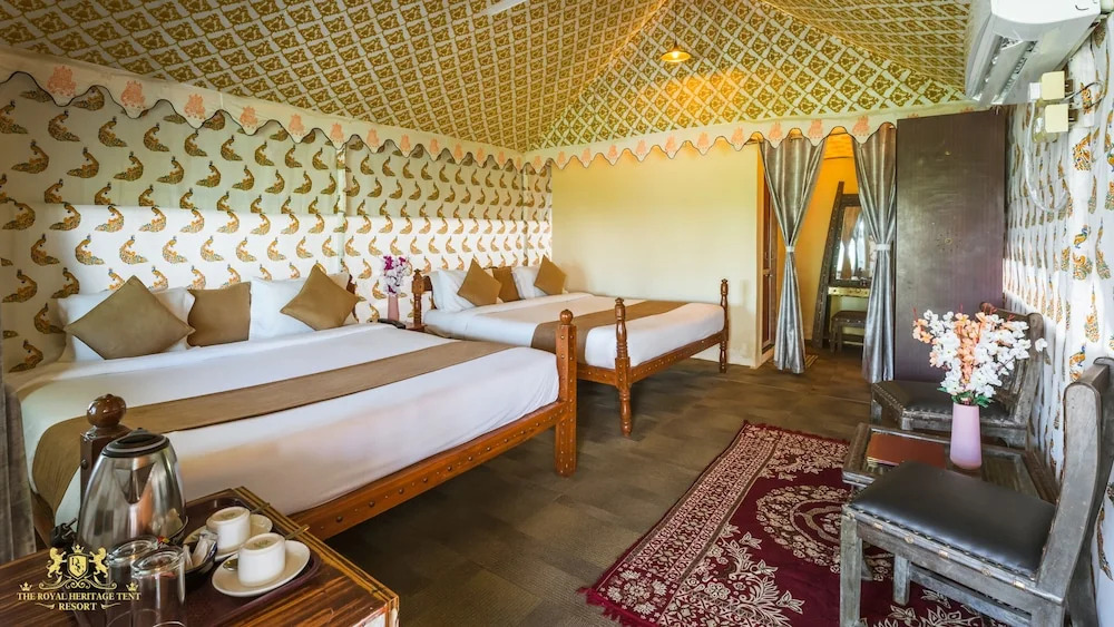 Гарудешвар: The Royal Heritage Tent Resort - Statue Of Unity
