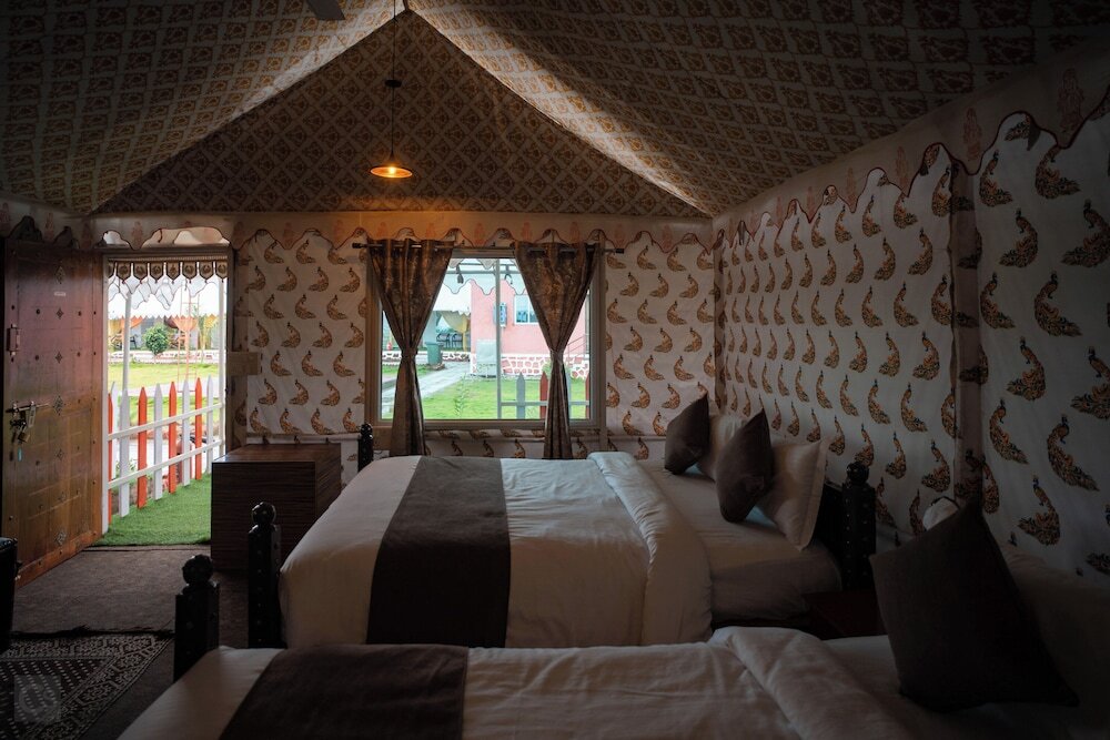 Гарудешвар: The Royal Heritage Tent Resort - Statue Of Unity