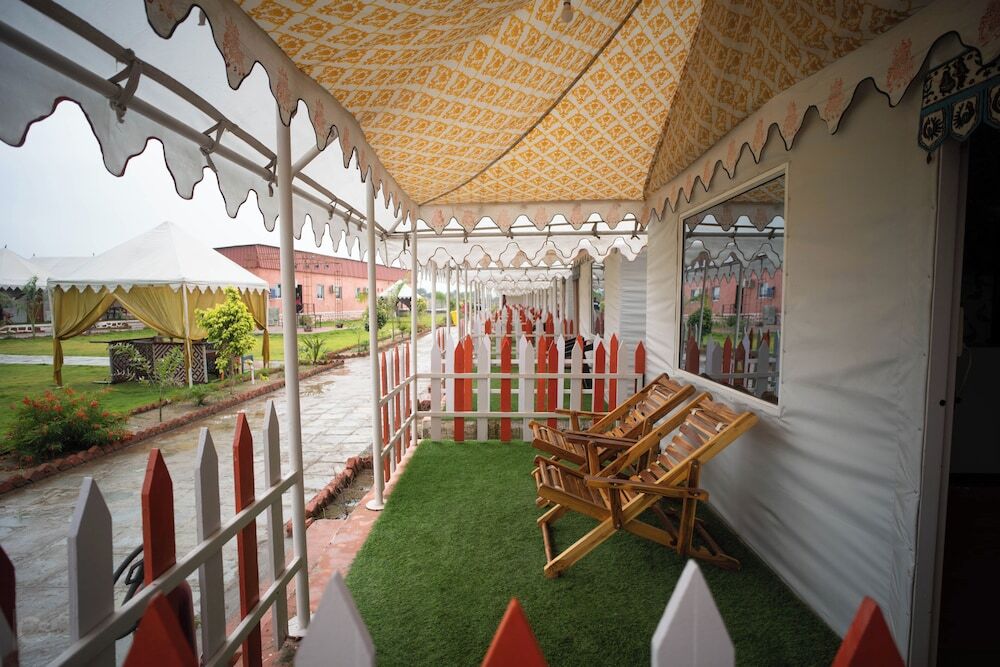Гарудешвар: The Royal Heritage Tent Resort - Statue Of Unity