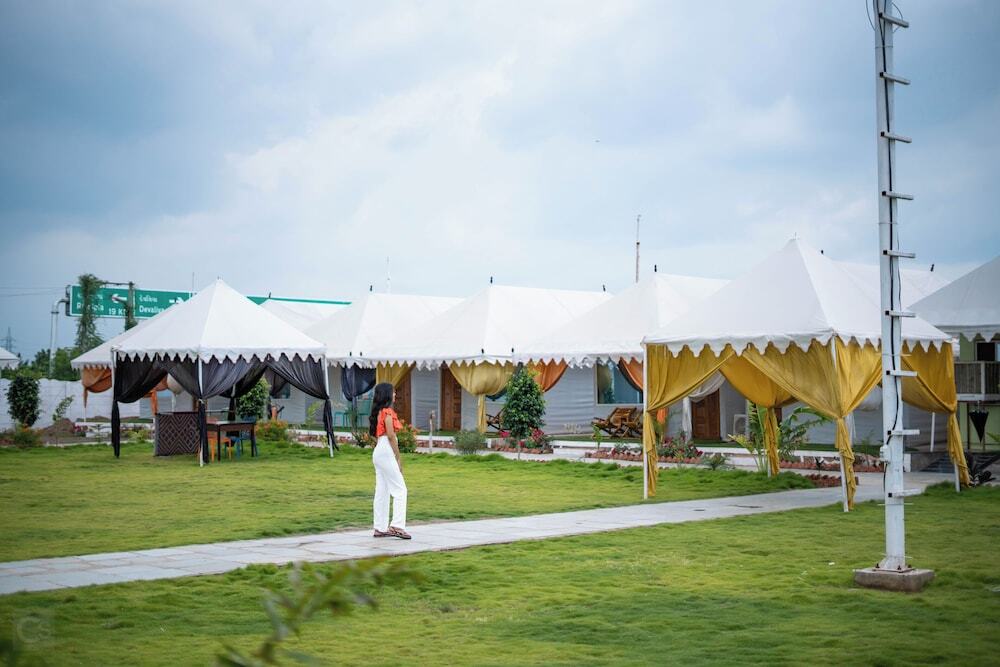 Гарудешвар: The Royal Heritage Tent Resort - Statue Of Unity