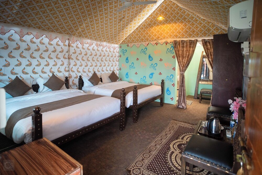 Гарудешвар: The Royal Heritage Tent Resort - Statue Of Unity