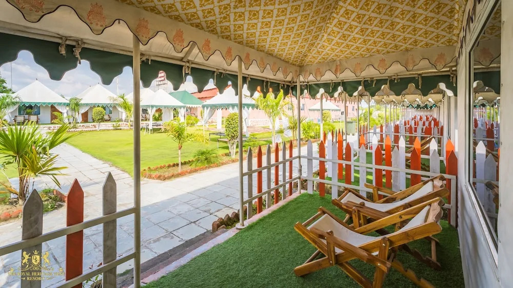 Гарудешвар: The Royal Heritage Tent Resort - Statue Of Unity