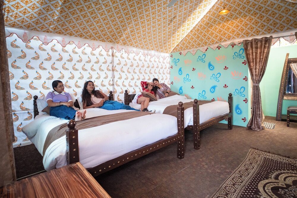 Гарудешвар: The Royal Heritage Tent Resort - Statue Of Unity