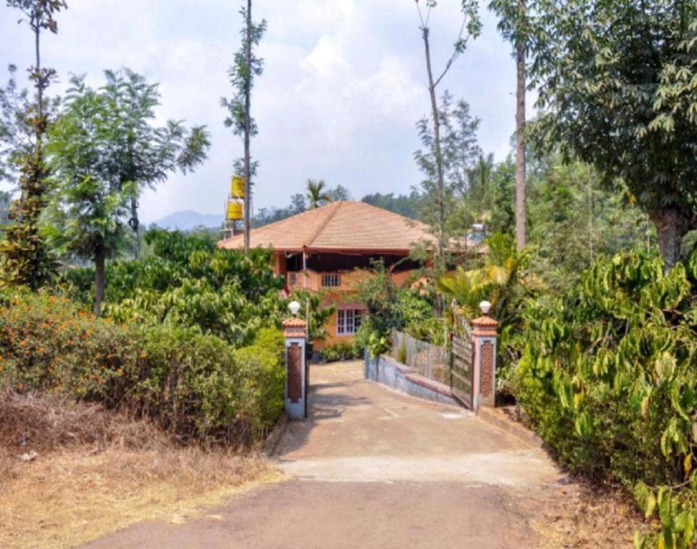 Мадикери: Evergreen homestay by StayApart, Coorg