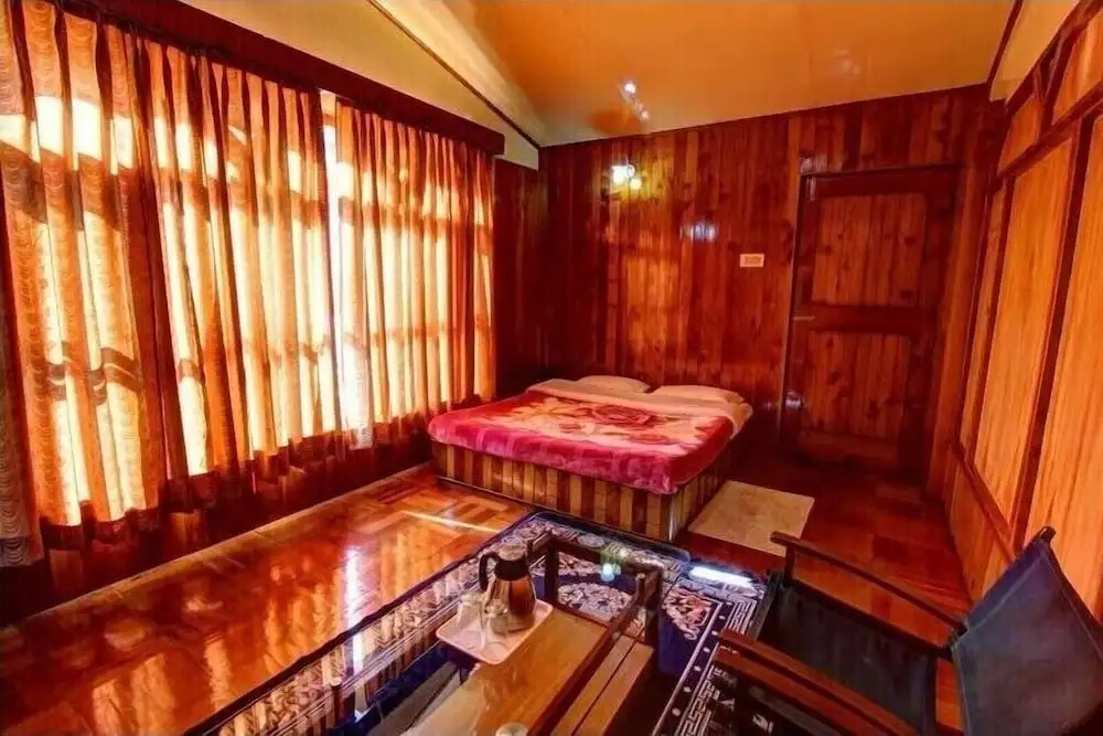 Манали: Dragon Inn Manali