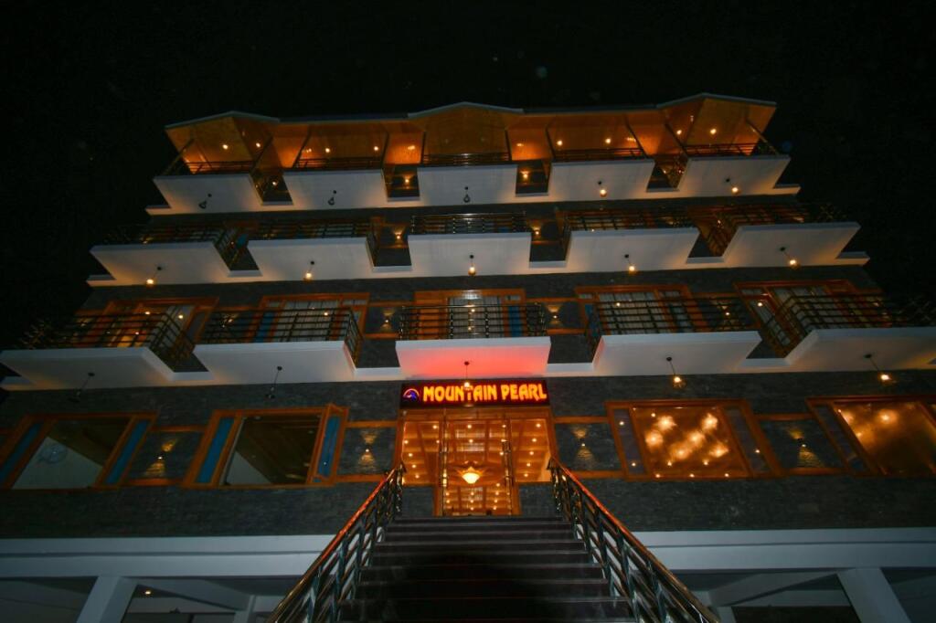 Манали: Hotel Mountain Pearl