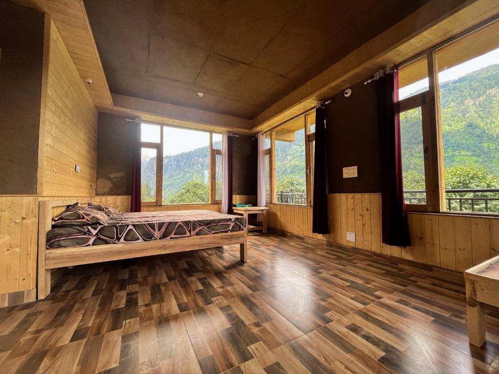 Манали: The Village Stay N Cafe