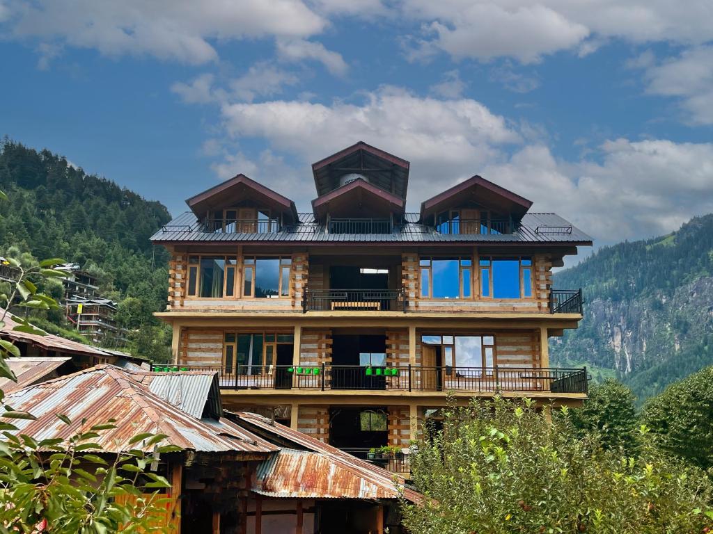 Манали: The Village Stay N Cafe