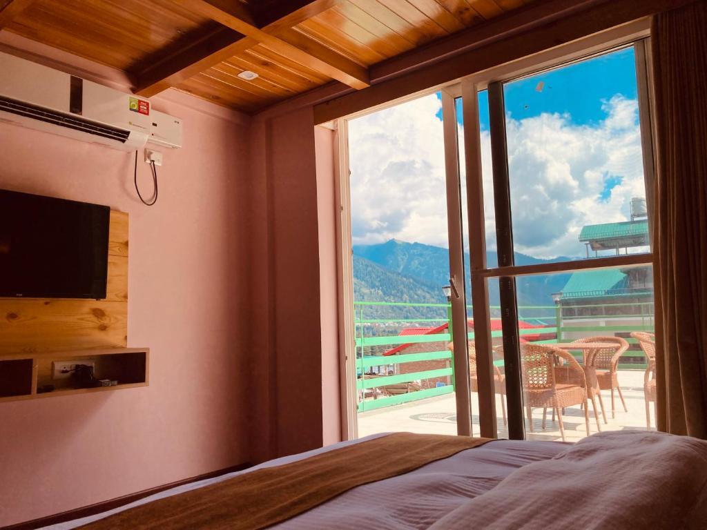Манали: Hotel Gingar, Near Mall Road Manali