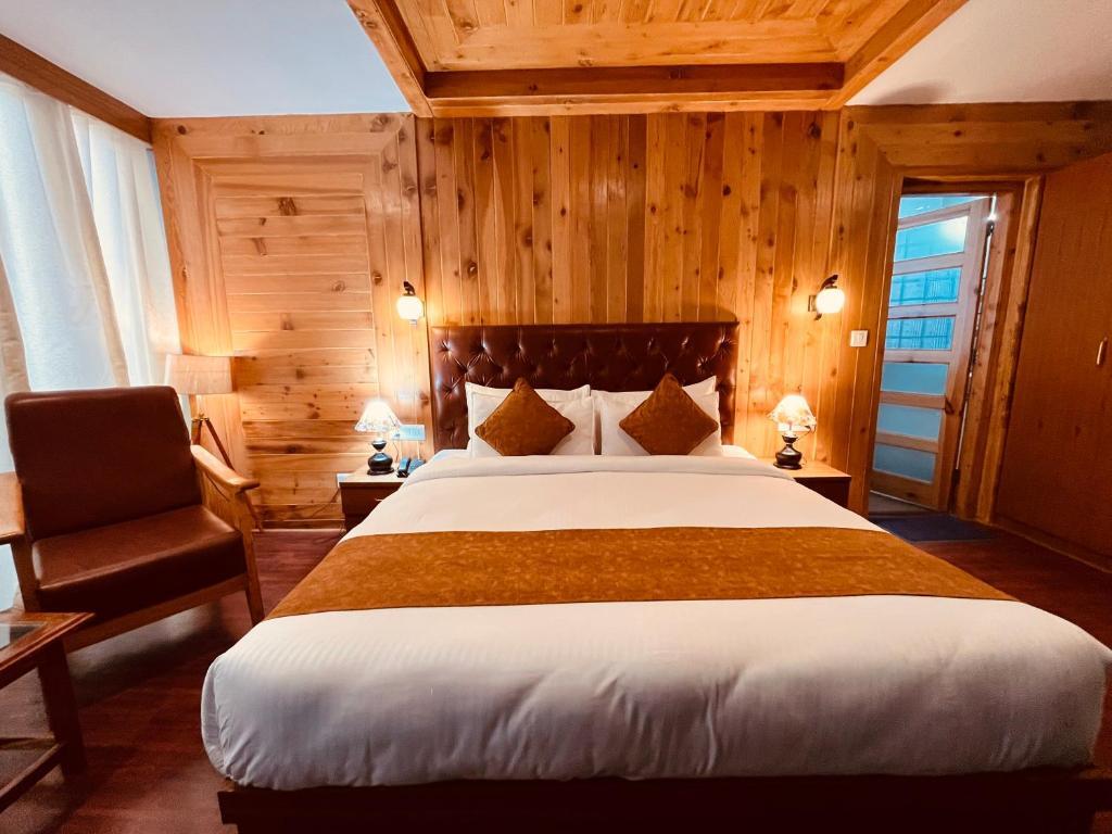 Манали: New Vistas Inn - Five Star Luxury Hotel Near Mall Road Manali