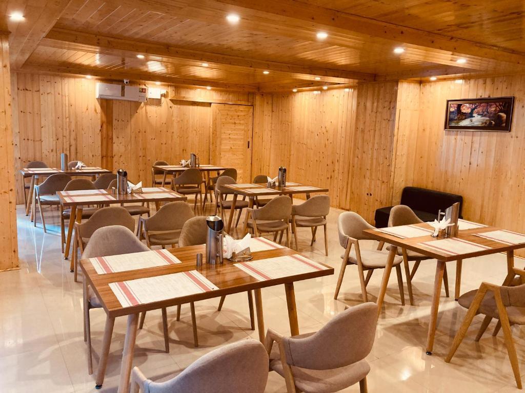 Манали: New Vistas Inn - Five Star Luxury Hotel Near Mall Road Manali