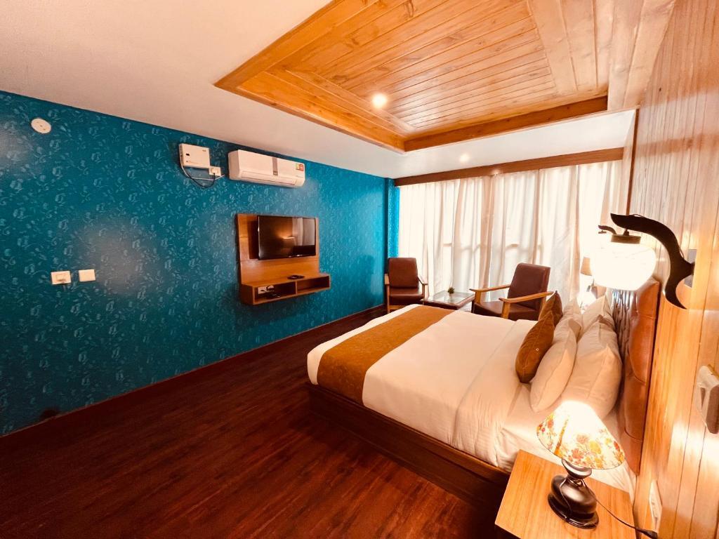 Манали: New Vistas Inn - Five Star Luxury Hotel Near Mall Road Manali
