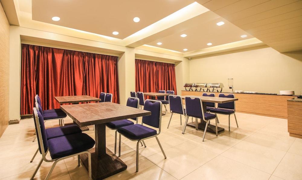 Мумбаи: The Legend Hotel