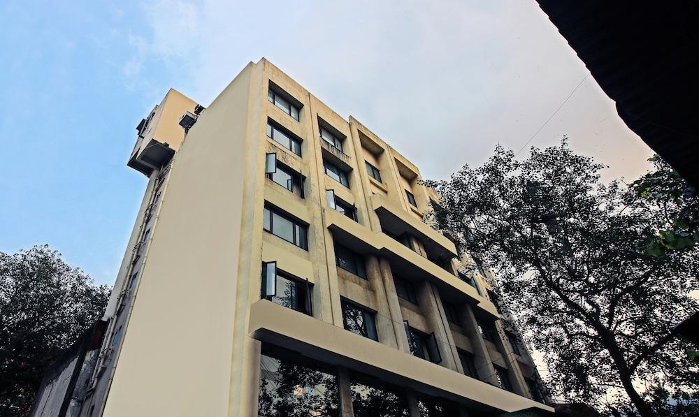The Legend Hotel — фото 1