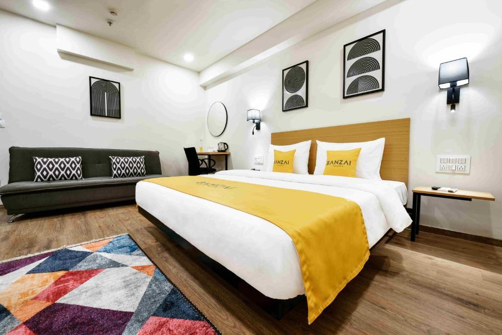 Нашик: Banzai Rooms