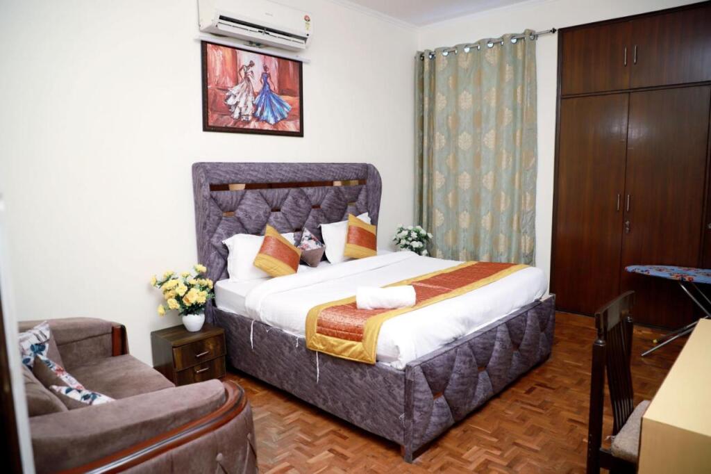 2bhk Fortune Home,E28 1a Saket Near Max Hospital,Pvr — фото 2