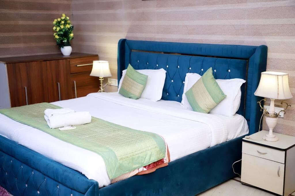 3Bhk Fortune HomeD-198 Saket Near Max Hospital,PVR — фото 3