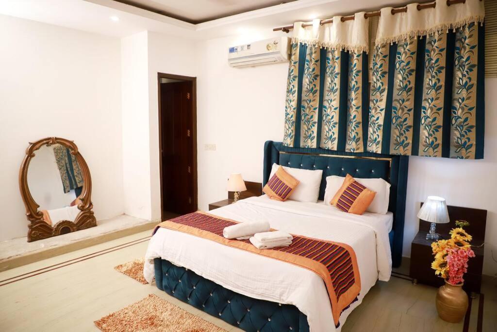 3Bhk Fortune HomeD-198 Saket Near Max Hospital,PVR — фото 4