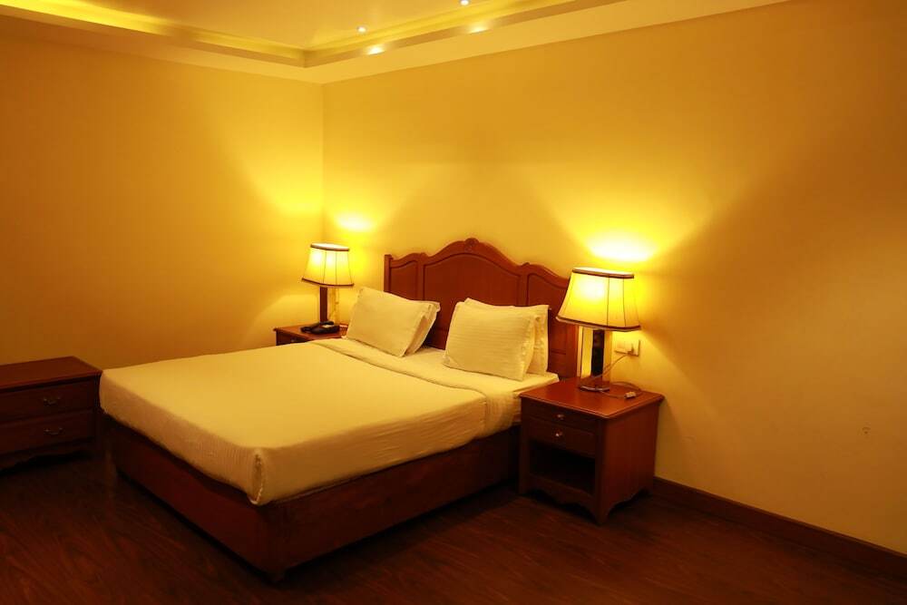 Ути: Hotel Glanton Manor