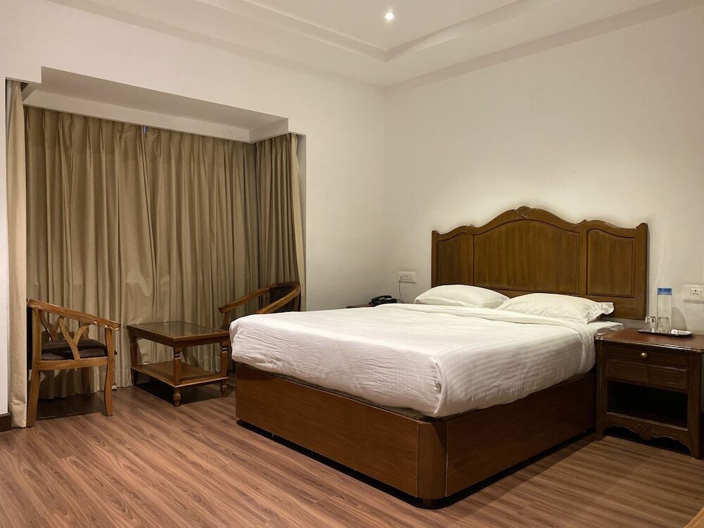 Ути: Hotel Glanton Manor