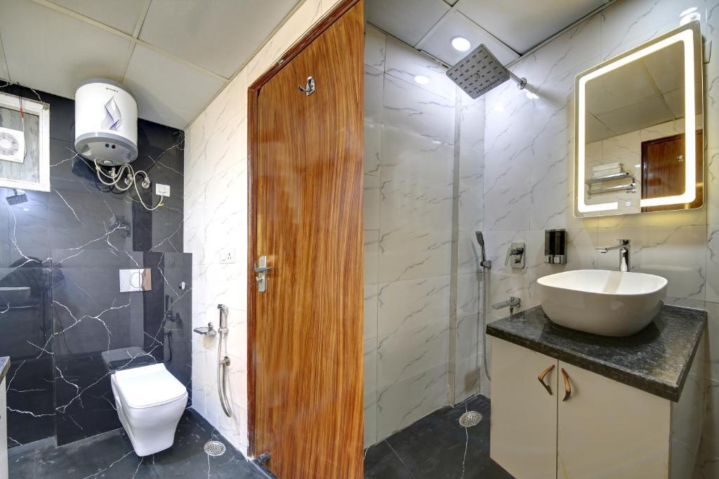 Нойда: Hotel Elite Corporate Inn