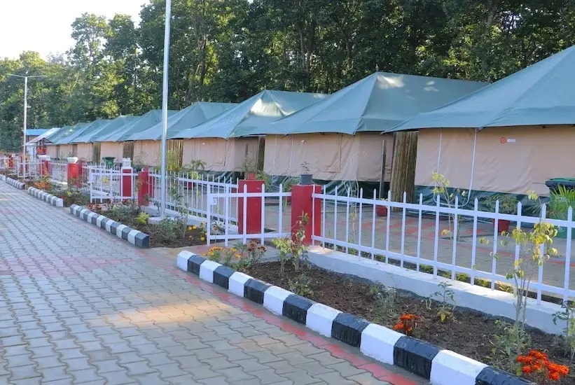 Прем-Нагар: Vo Sanjeevni Tent & Resorts