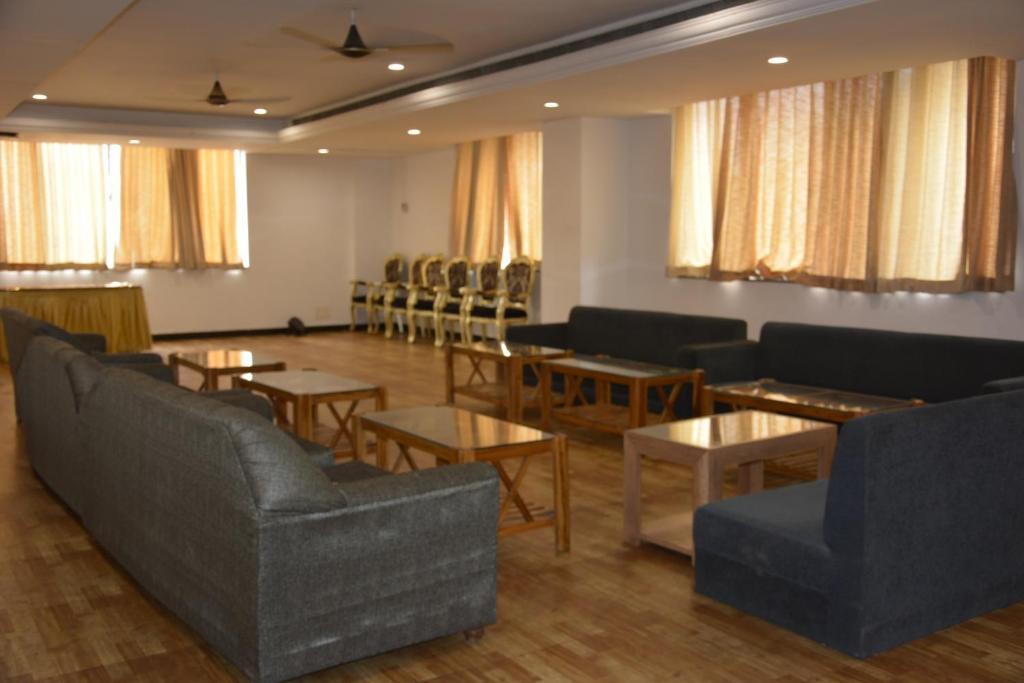 Райпур: Tgn Suites - Hotel