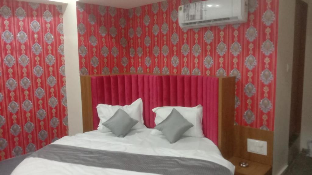 Вадодара: Hotel S G,Vadodara