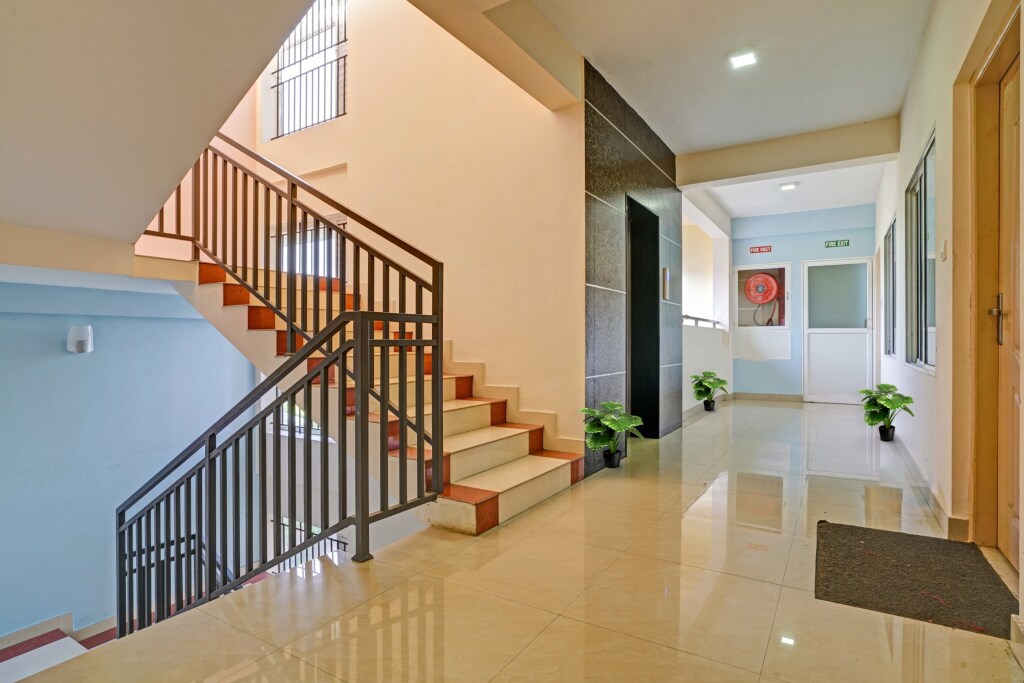 Эрамаллур: Oyo 90283 Majestic Abode