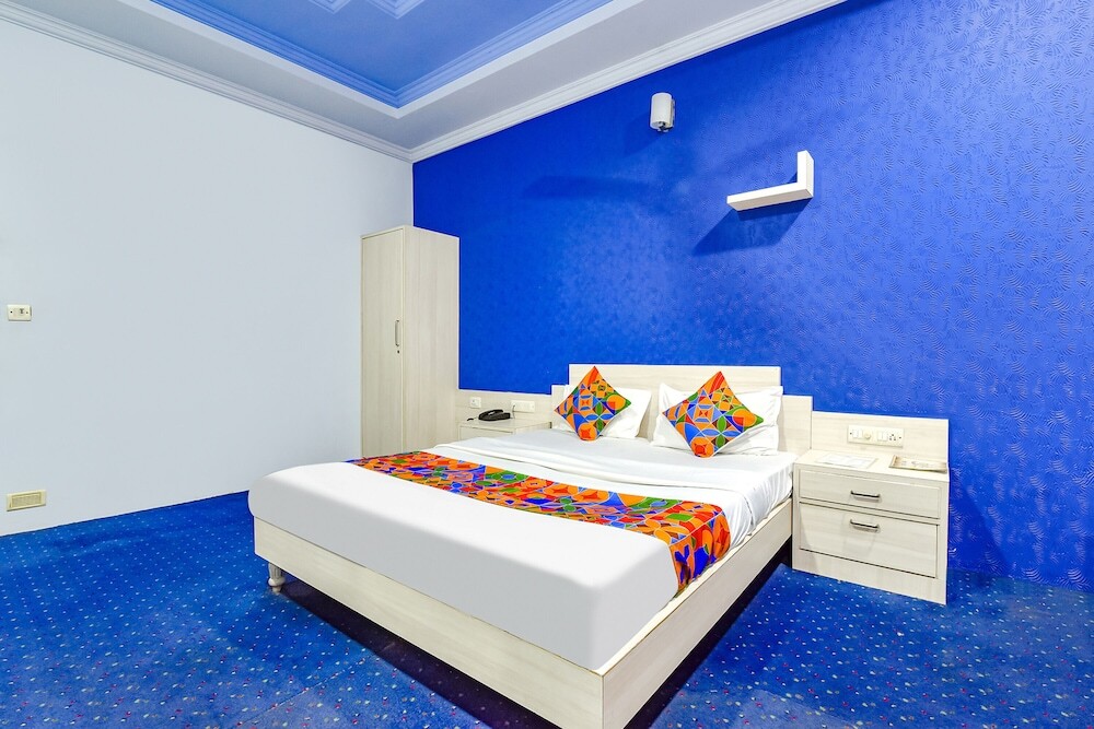 Вадодара: Fabexpress Riya Revati Resort