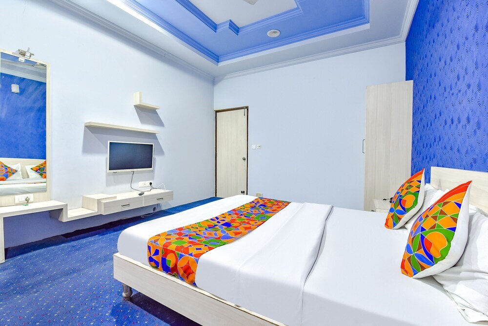 Вадодара: Fabexpress Riya Revati Resort