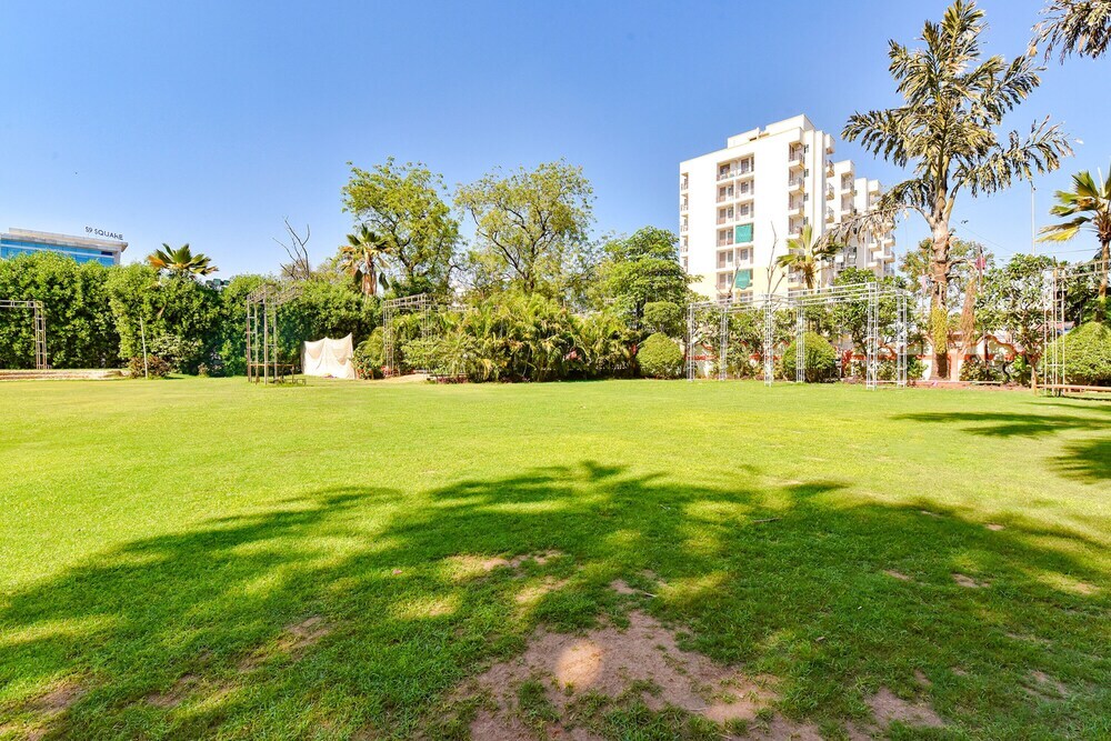 Вадодара: Fabexpress Riya Revati Resort