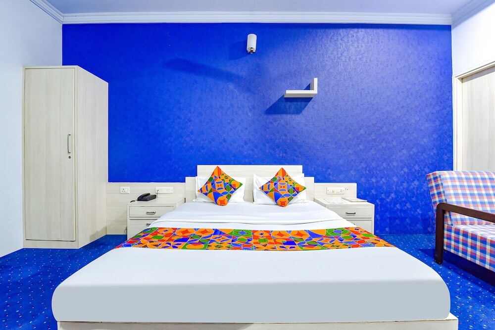 Вадодара: Fabexpress Riya Revati Resort