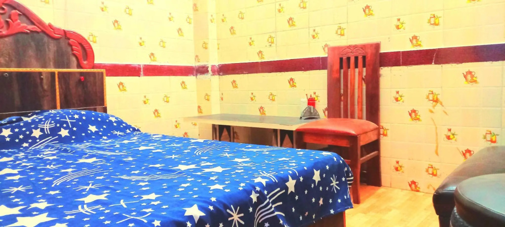 Барели: Spot on 91871 Hotel Ajay Palce