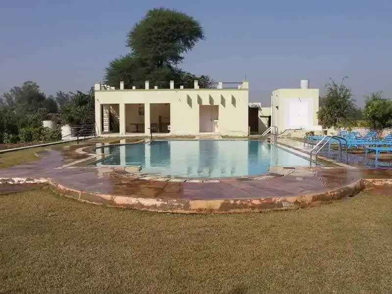 Фатехпур-Сикри: Kadamb Kunj Resort