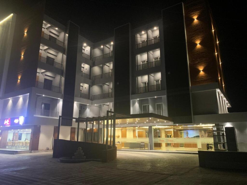 Гарудешвар: Comfort Inn, Statue of Unity
