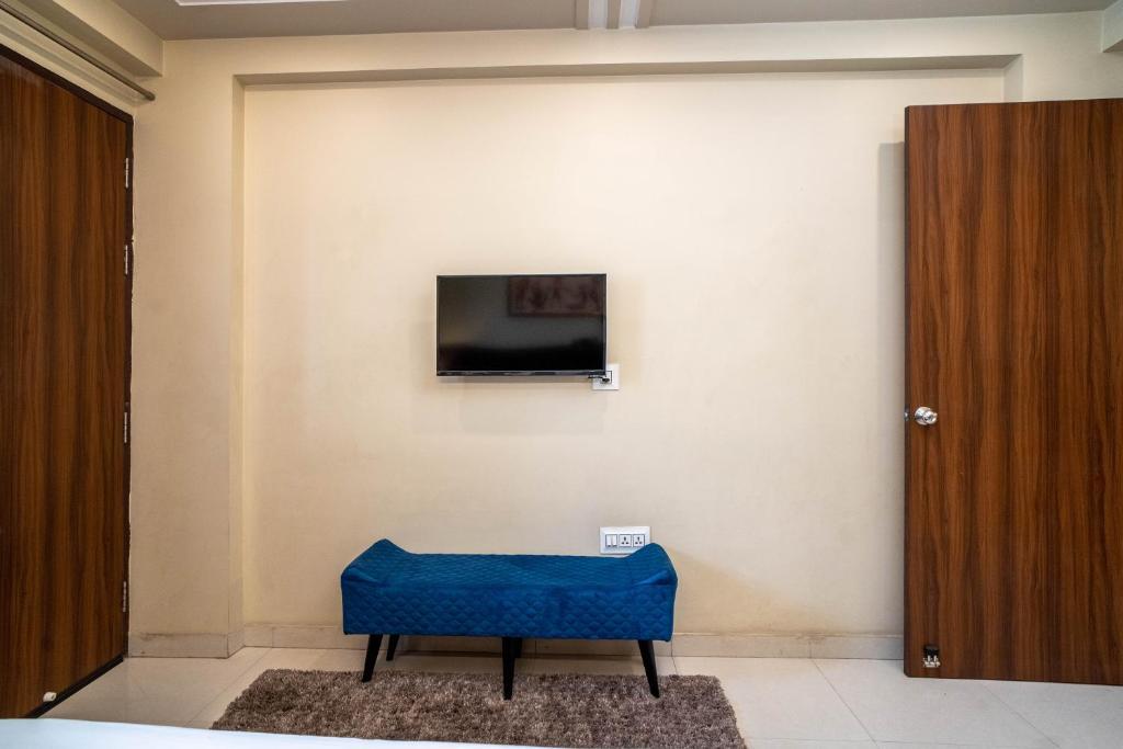 The Lodgers 2 BHK Serviced Apartment infront of Artemis Hospital Gurgaon — фото 3