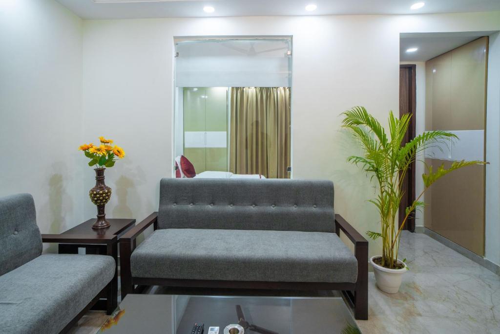 The Lodgers 1 BHK Serviced Apartment Golf Course Road Gurgaon — фото 3