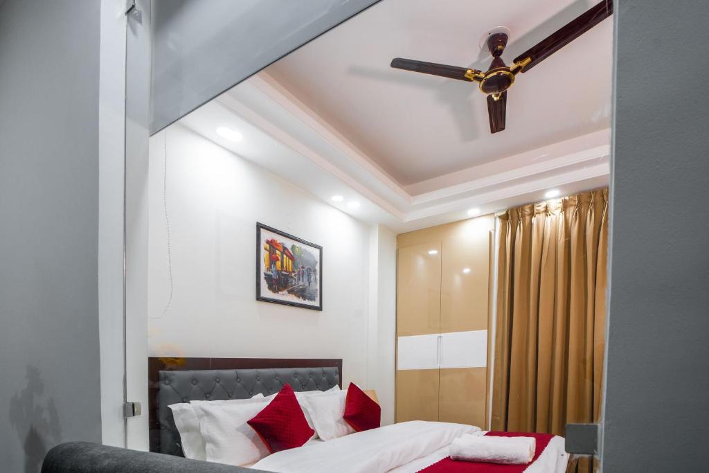The Lodgers 1 BHK Serviced Apartment Golf Course Road Gurgaon — фото 5